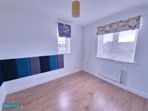 Bedroom- click for photo gallery